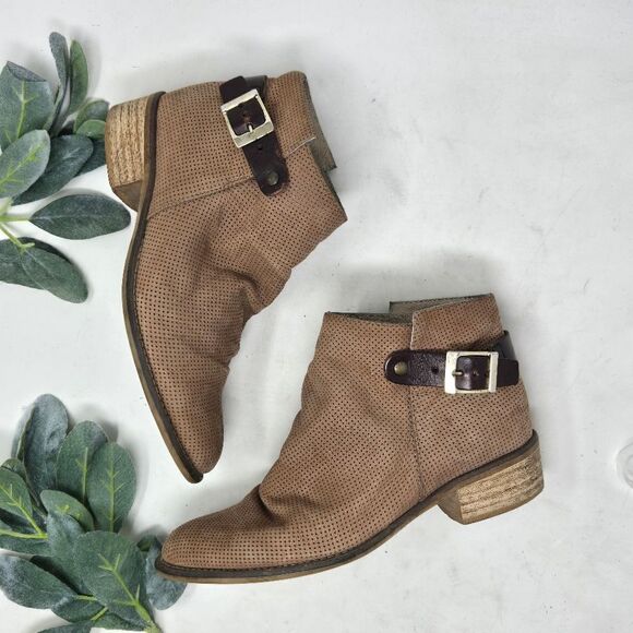 TOSCA BLU Perforated Booties Mesh Tawny Brown Suede Women’s Shoe EU 37 - Picture 2 of 12